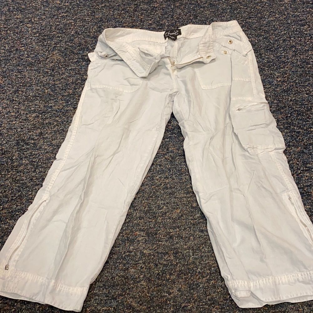 Fusion Blue White Wash Capris sz. L
